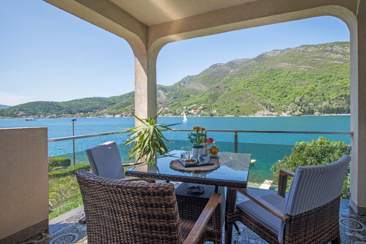 Apartments Maxhit Tivat Exterior photo