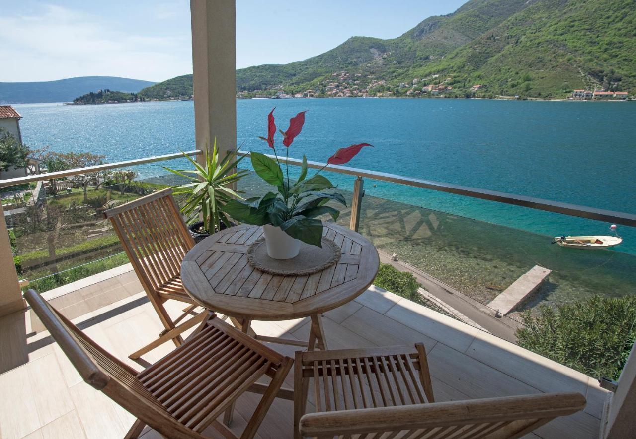 Apartments Maxhit Tivat Exterior photo