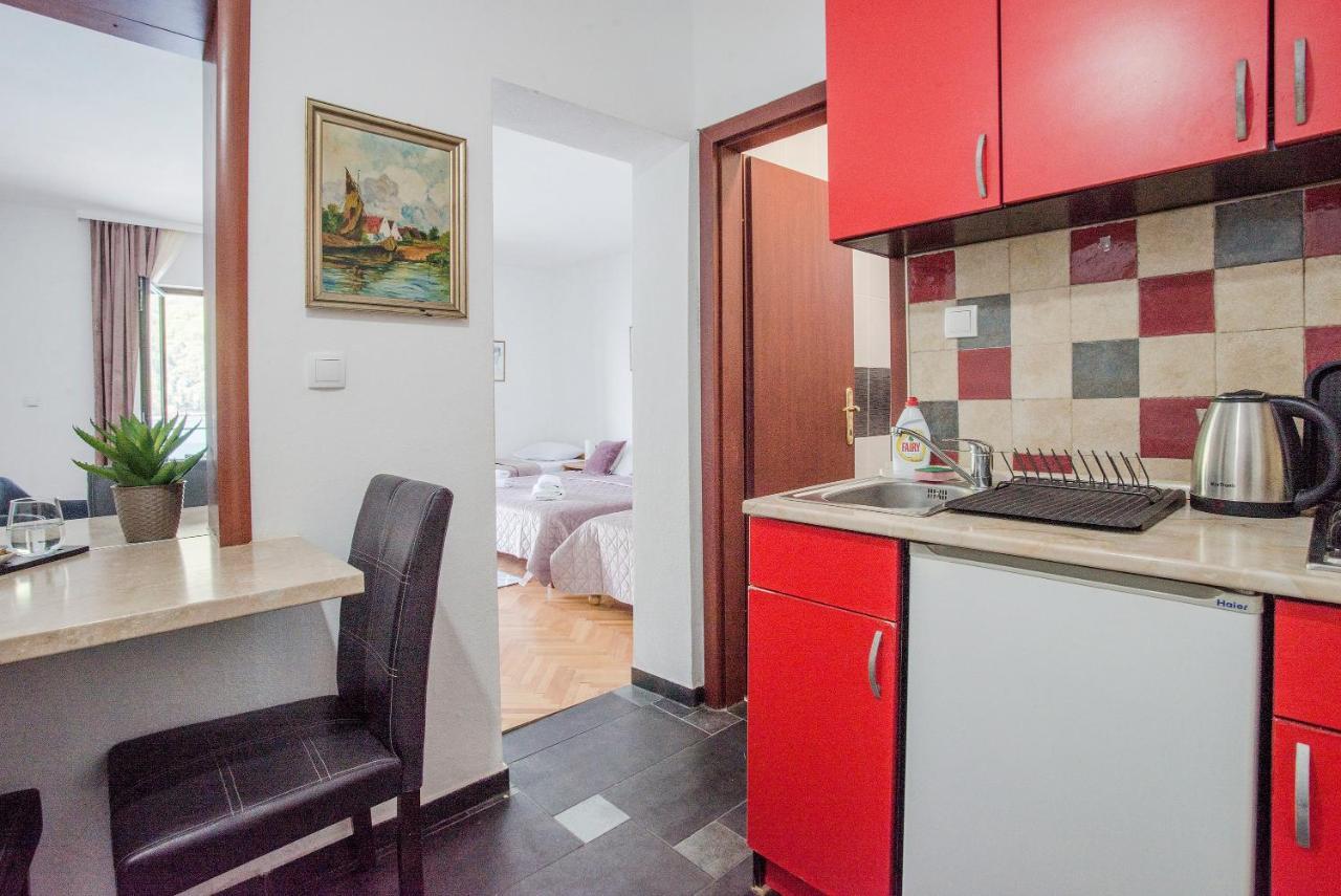 Apartments Maxhit Tivat Exterior photo