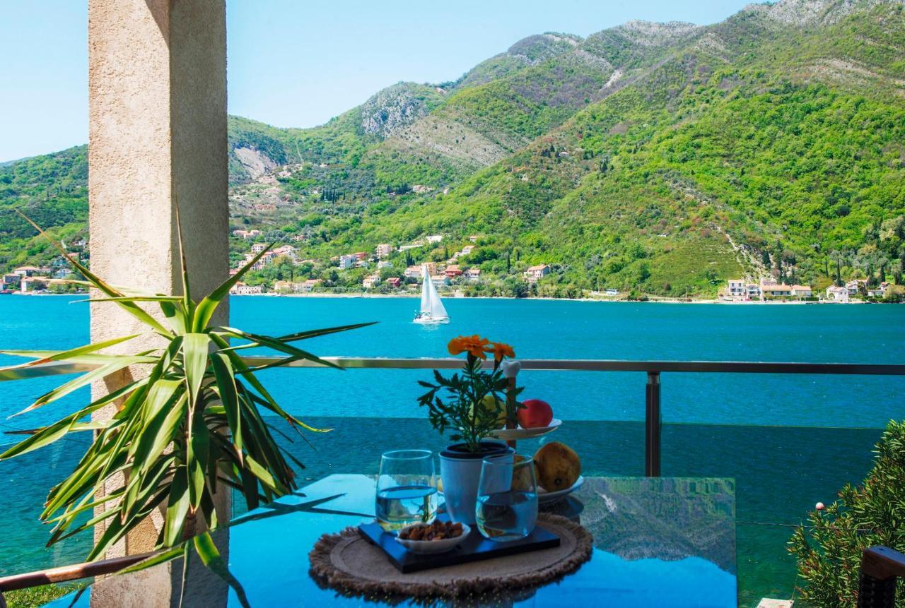Apartments Maxhit Tivat Exterior photo