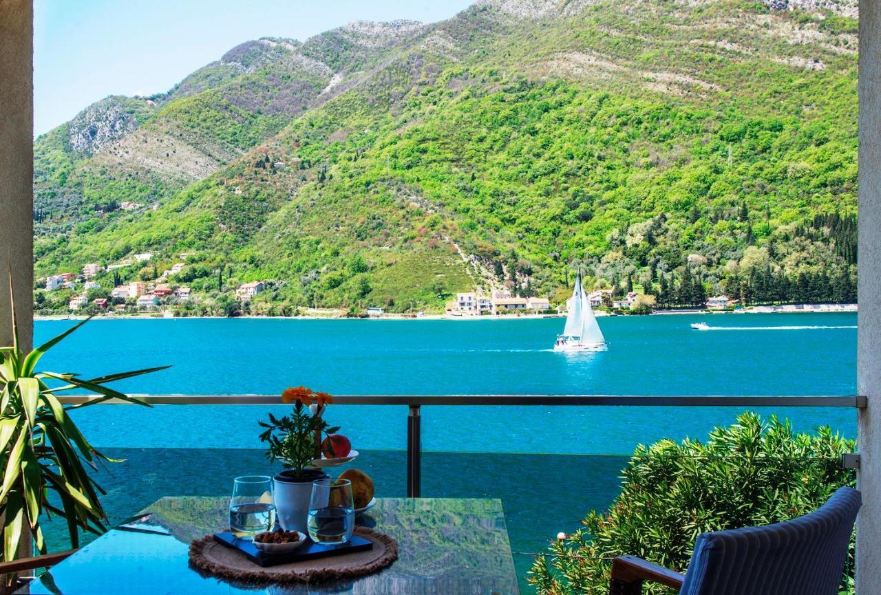 Apartments Maxhit Tivat Exterior photo